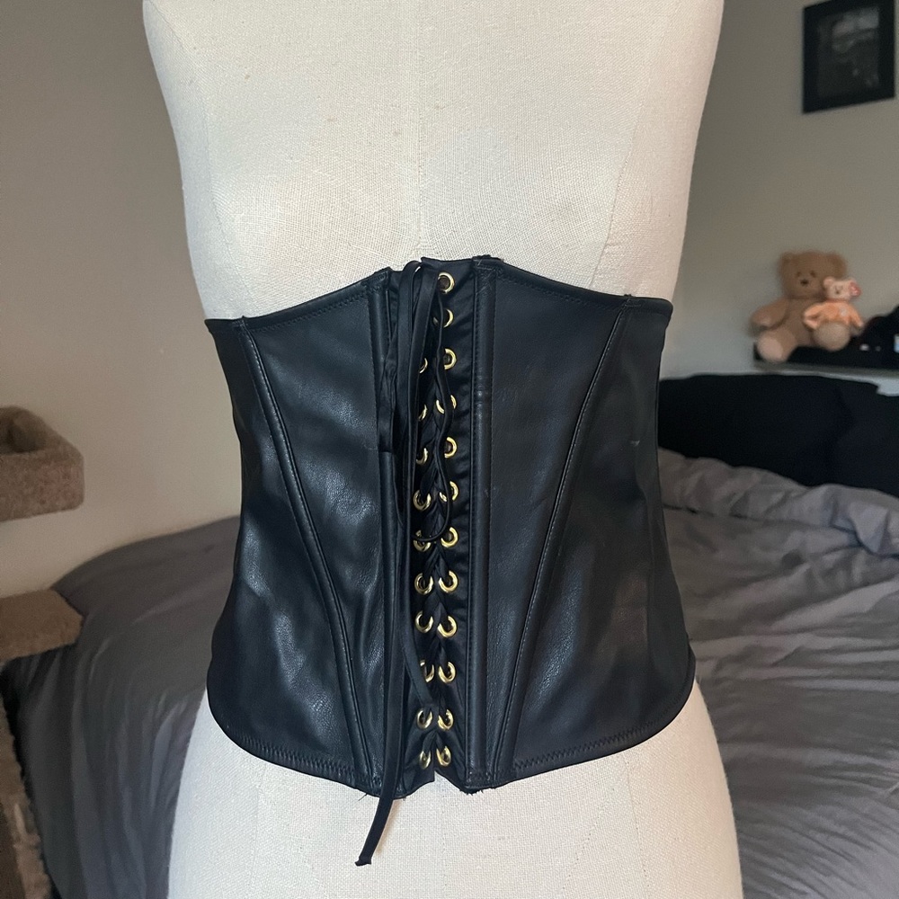 under bust zip up/lace up pleather/mesh corset